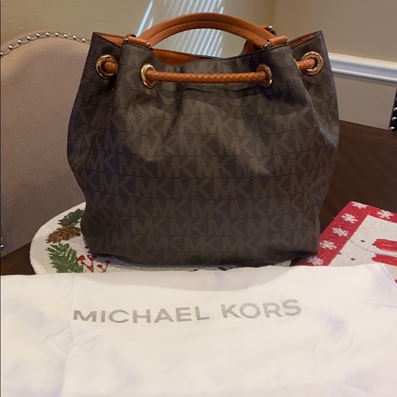 Michael Kors Bucket bag